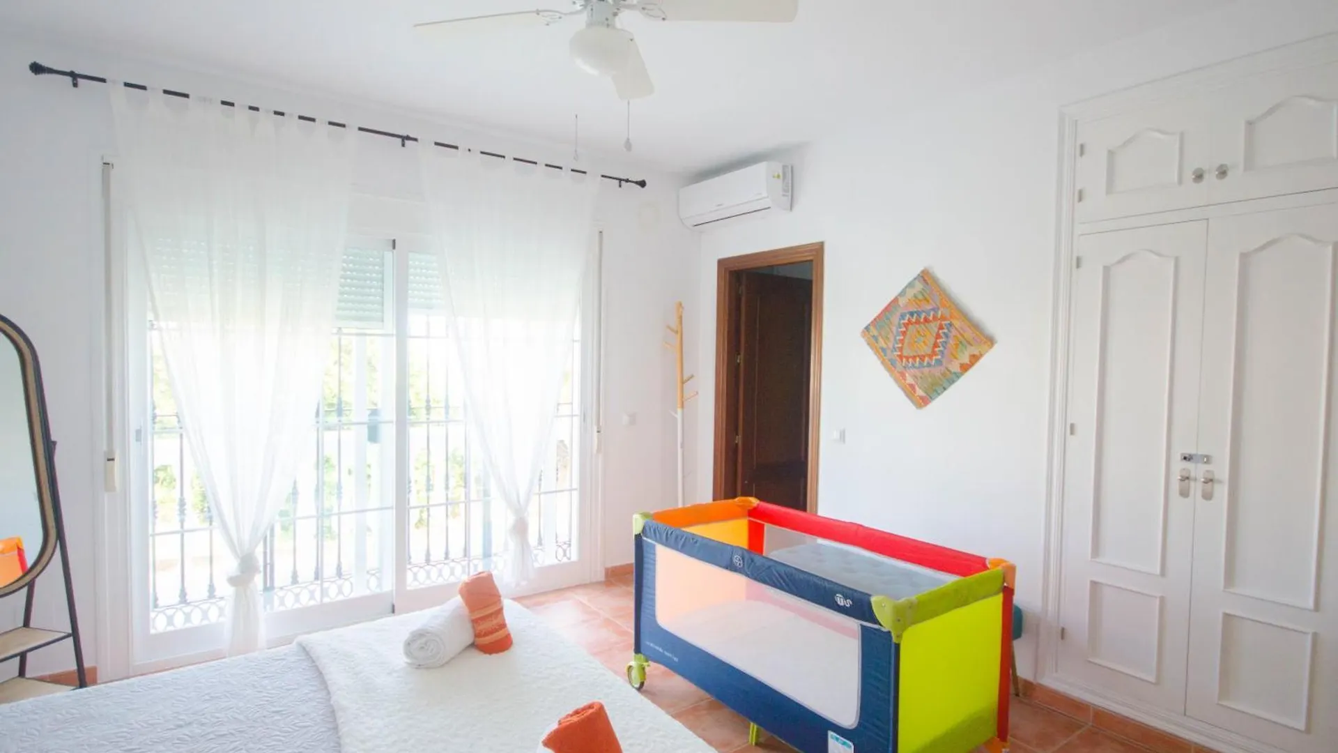 אסטפונה Villa El Dorado